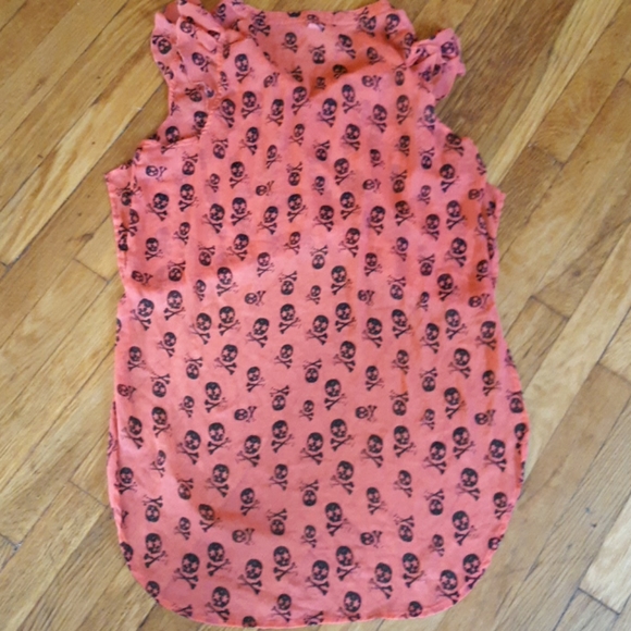 Top - Picture 2 of 3